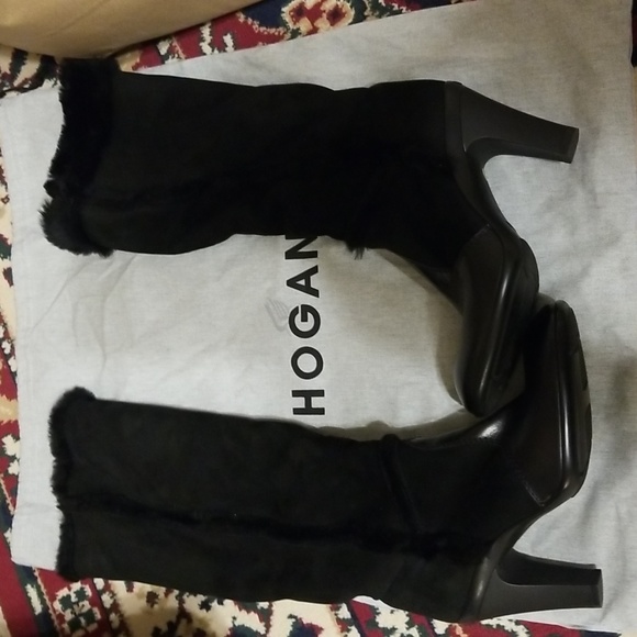 Absolutely gorgeous Hogan Black Boots - Picture 2 of 12